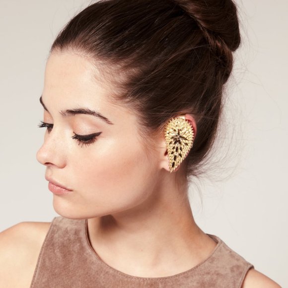 ASOS Layered Angel Wing Single Ear Cuff - Picture 5 of 5